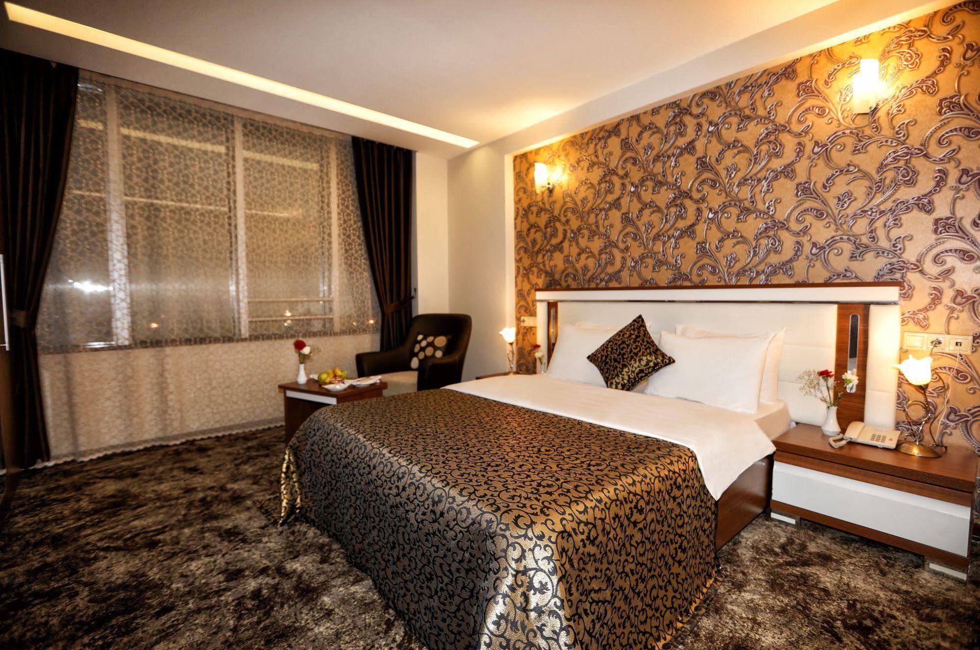 Ts Gold Otel Trebizonda Exterior foto