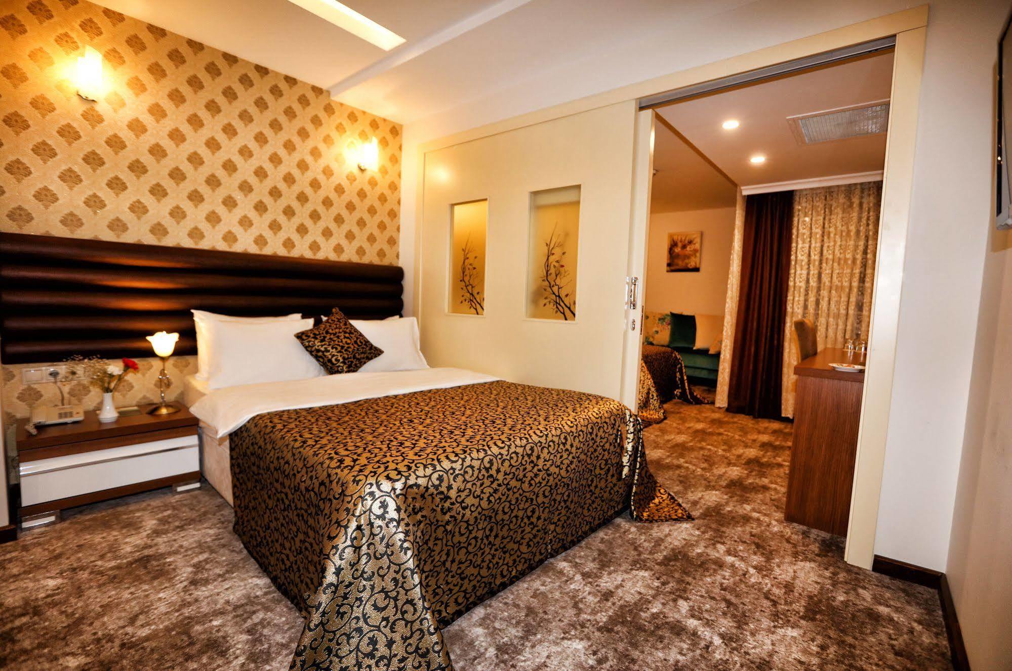 Ts Gold Otel Trebizonda Exterior foto