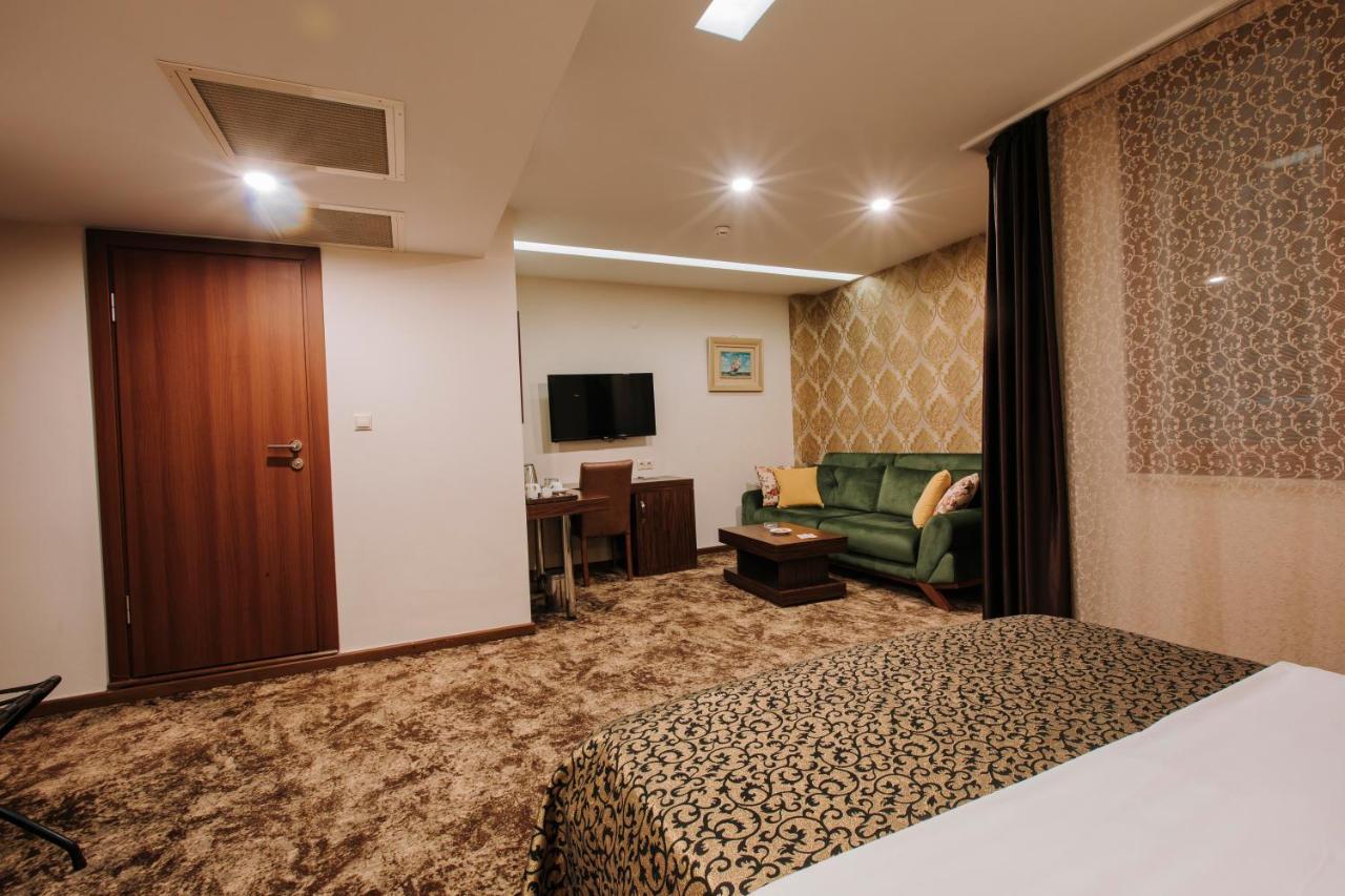 Ts Gold Otel Trebizonda Exterior foto